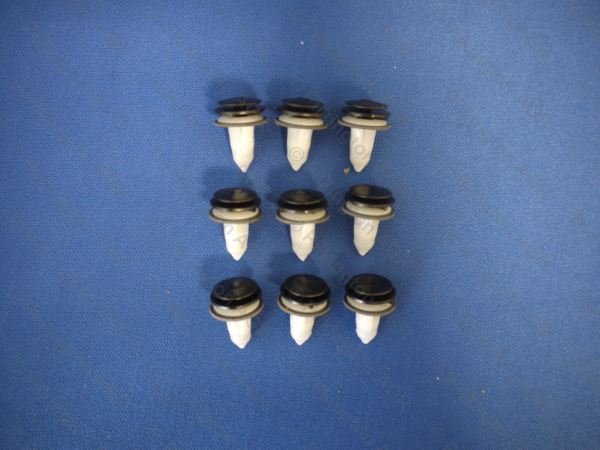 BMW 7 SERIES 2001; CLIP/TAPE BOTTOM 2G